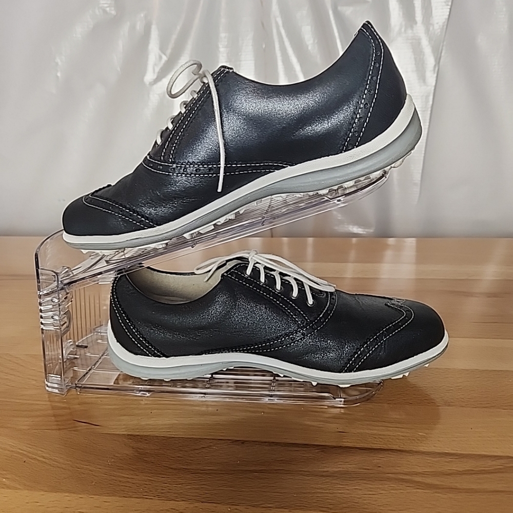 FootJoy LoPro Golf Shoes Women 7.5M Navy Wingtip Spikeless Oxford Preppy